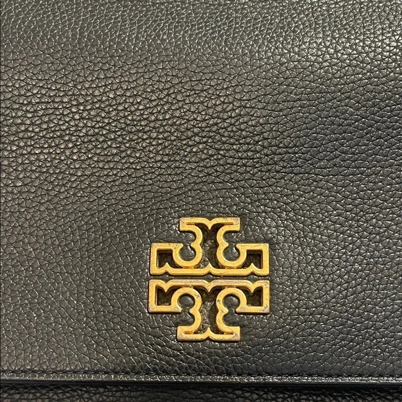 Tory Burch Black Shoulder Bag with Gold Chain - Picture 4 of 7